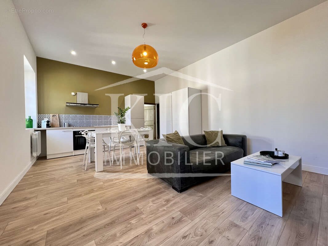 Appartement à vendre, 93m², Carcassonne
