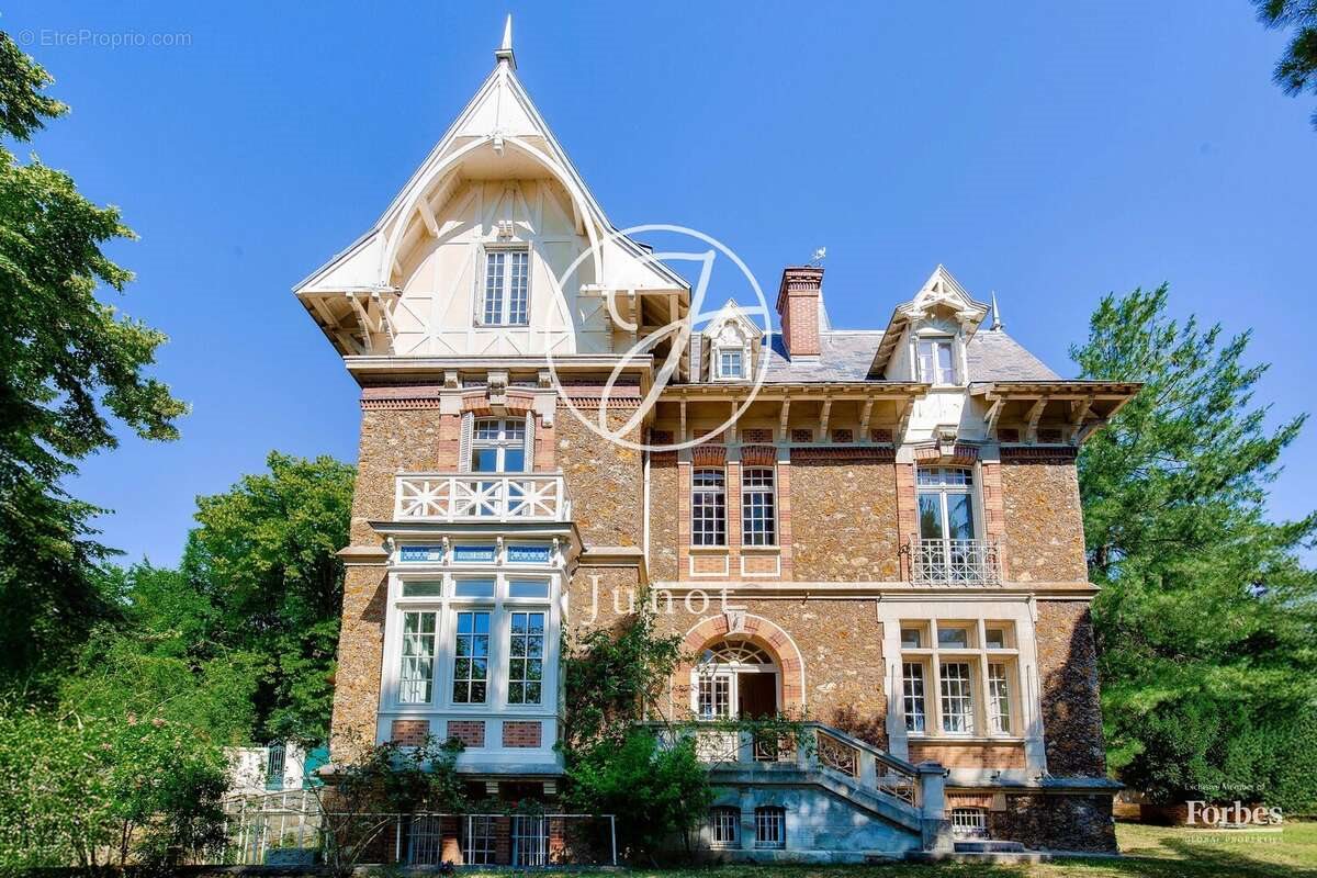 Maison à vendre, 380m², Sèvres