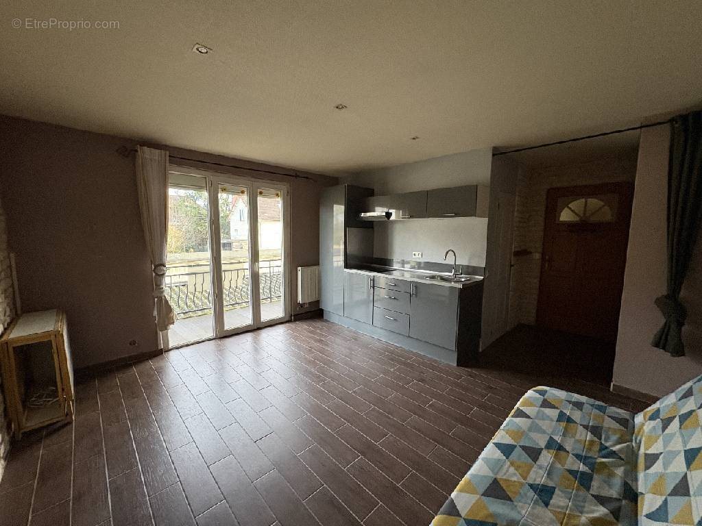 Appartement à vendre, 30m², Sainte-Geneviève-des-Bois