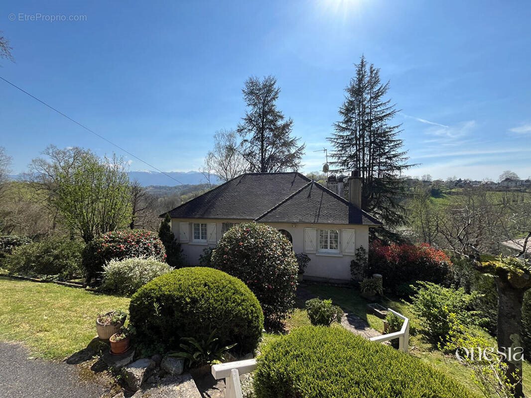 Maison à vendre, 149m², Oloron-Sainte-Marie