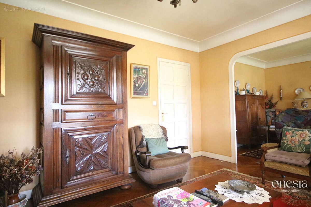Maison à vendre, 149m², Oloron-Sainte-Marie