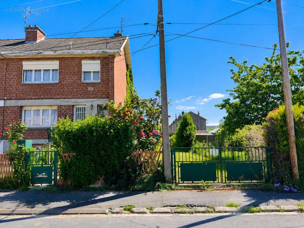 Maison à vendre, 80m², Crespin