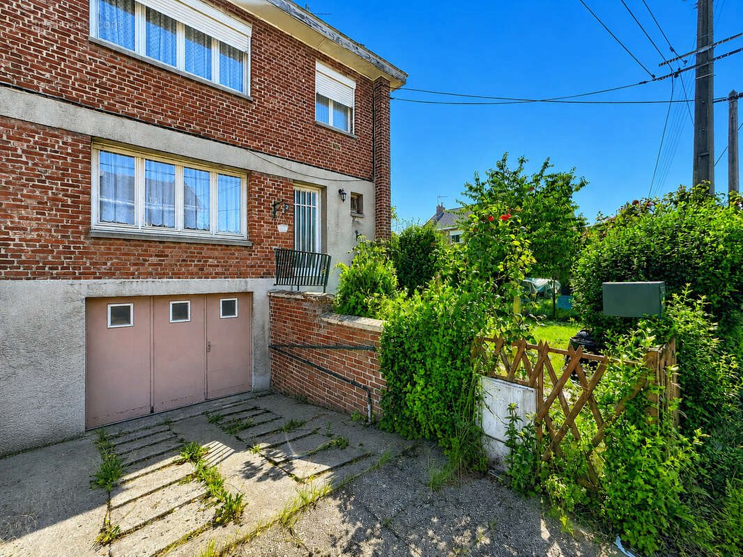 Maison à vendre, 80m², Crespin