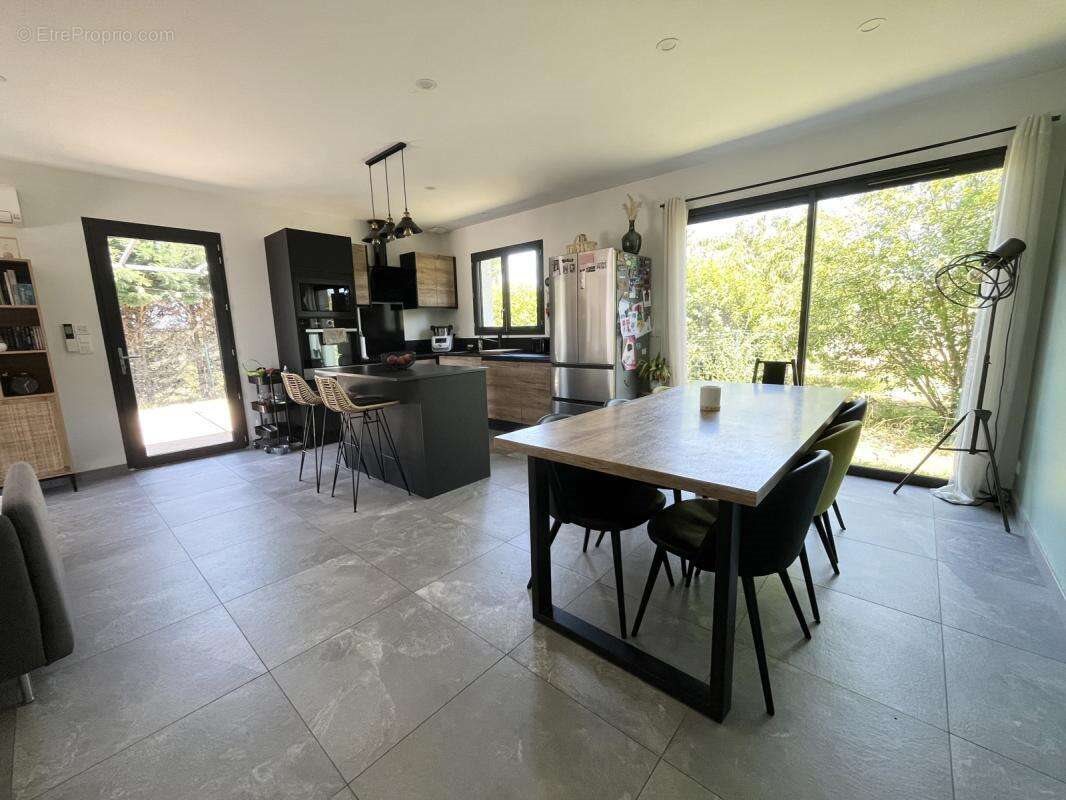 Maison à vendre, 87m², Saint-Jory