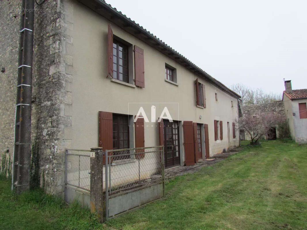 Maison à vendre, 180m², Les Adjots