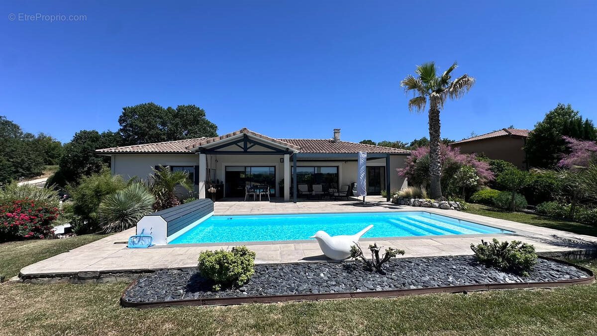 Maison à vendre, 165m², Clermont-Savès
