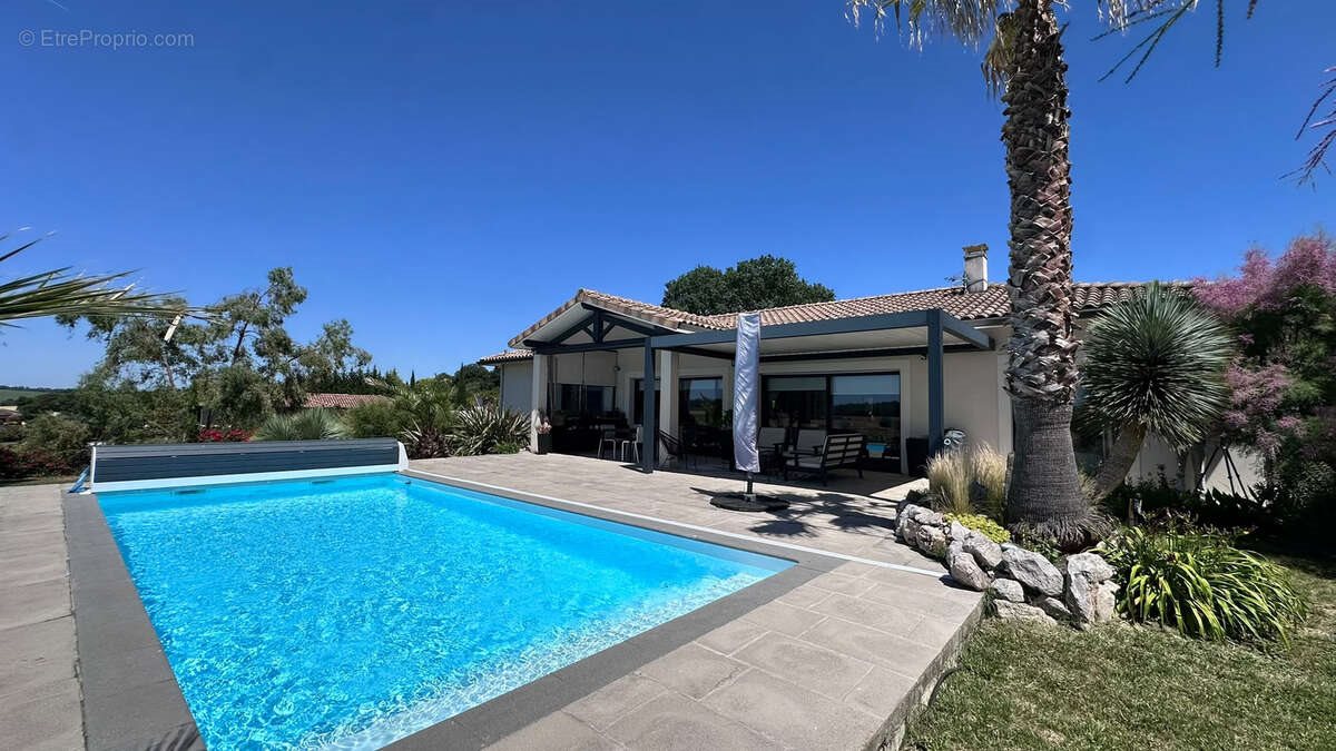 Maison à vendre, 165m², Clermont-Savès