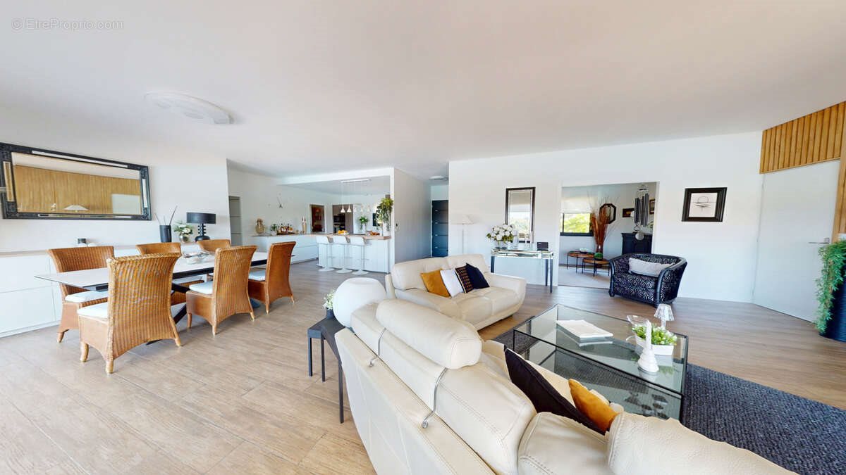 Maison à vendre, 165m², Clermont-Savès