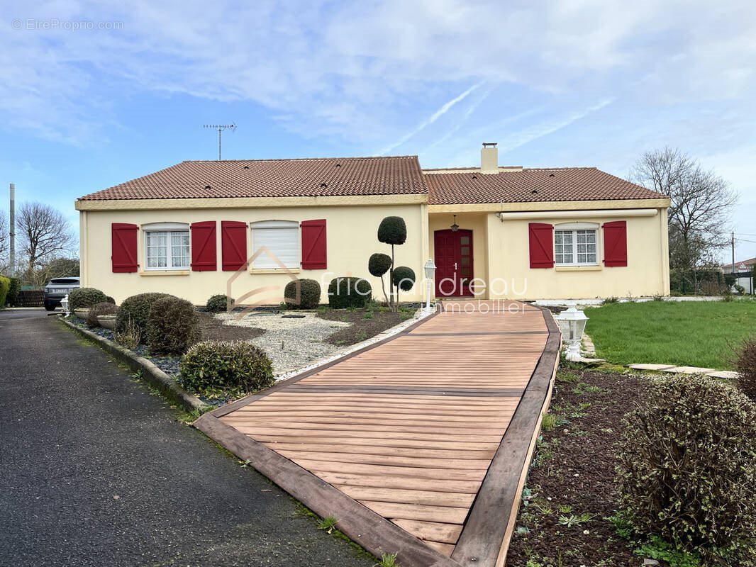 Maison à vendre, 133m², Sainte-Foy