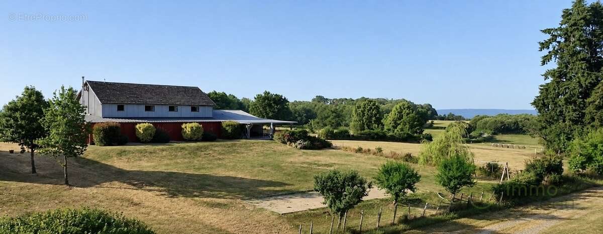 Maison à vendre, 421m², Saint-Priest-la-Feuille