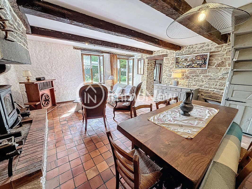 Maison à vendre, 78m², Sartilly