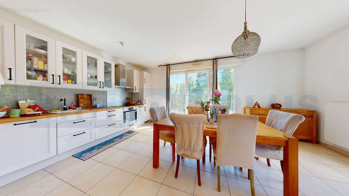 Appartement à vendre, 76m², Fontenay-le-Fleury