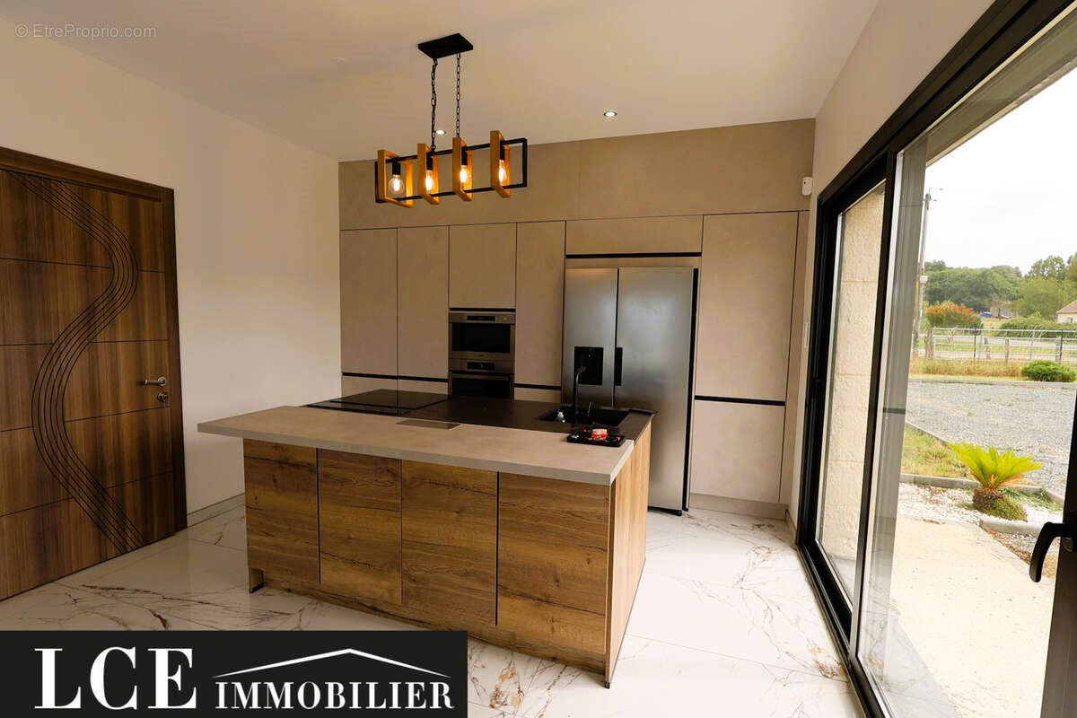 Maison à vendre, 86m², Lavaré