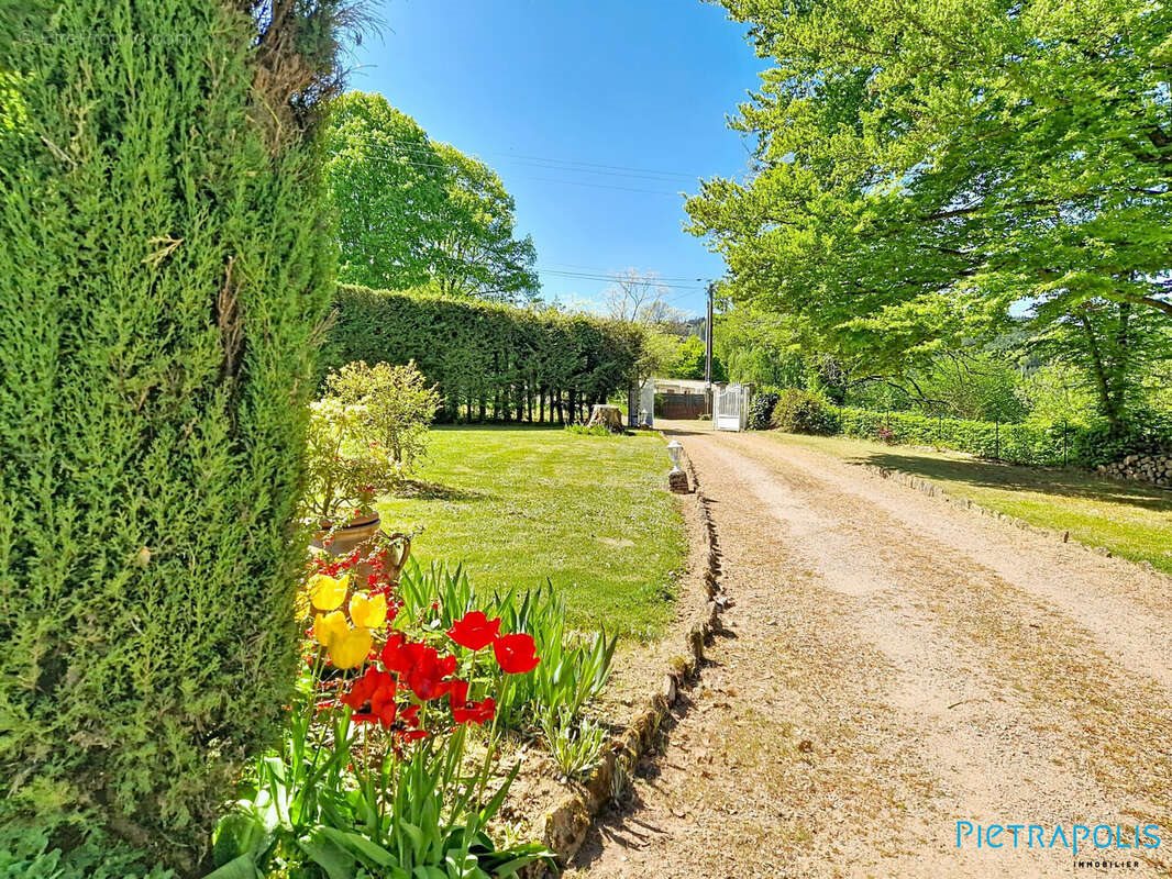 Maison à vendre, 94m², Saint-Just-d'Avray