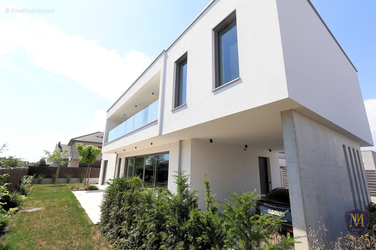 Maison à vendre, 177m², Wittenheim