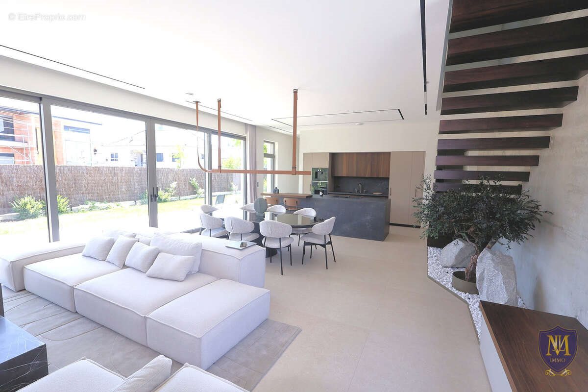 Maison à vendre, 177m², Wittenheim