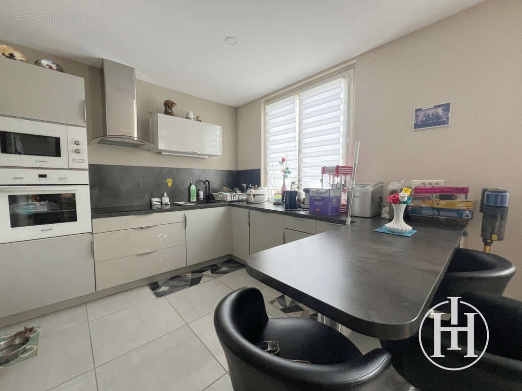 Appartement à vendre, 52m², Saint-Amand-Montrond