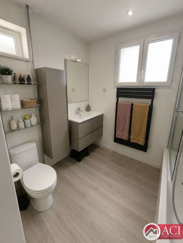 Maison à vendre, 93m², Bornel