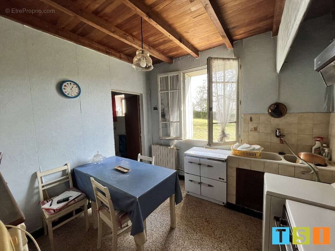 Maison à vendre, 137m², Villeneuve-Lécussan
