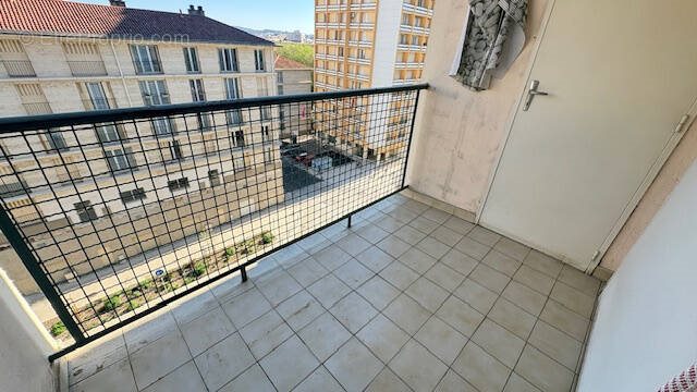 Appartement à vendre, 66m², Alès