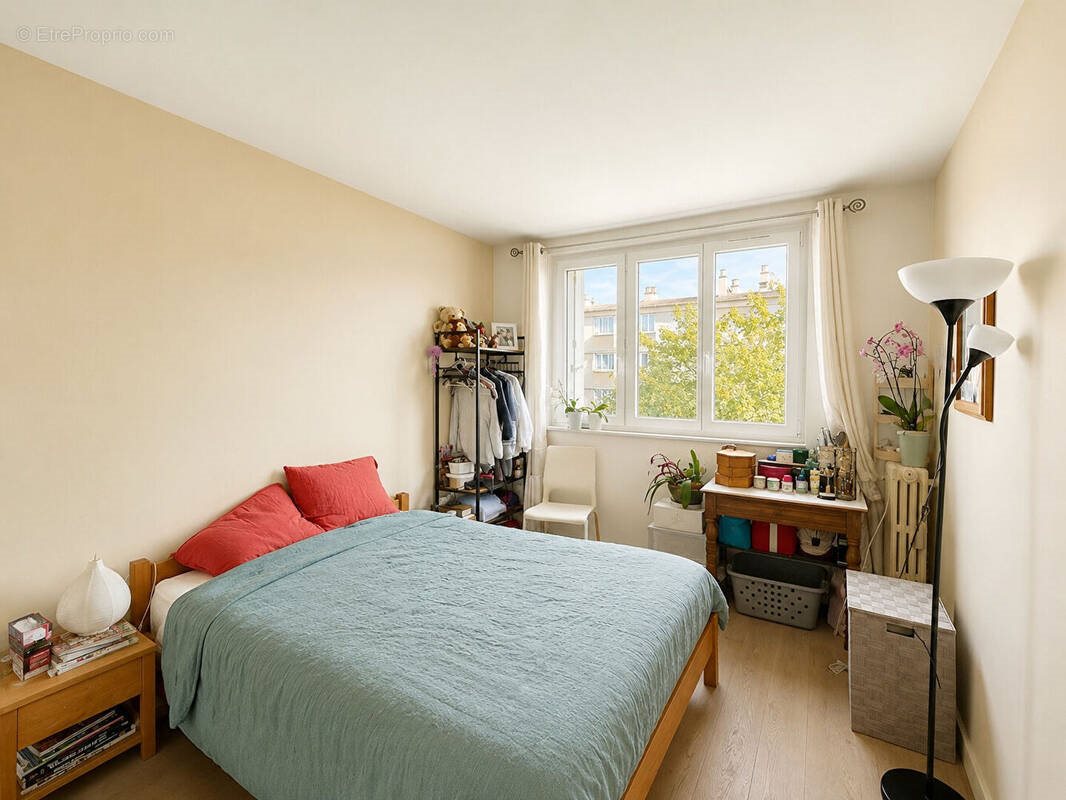 Appartement à vendre, 61m², Nanterre