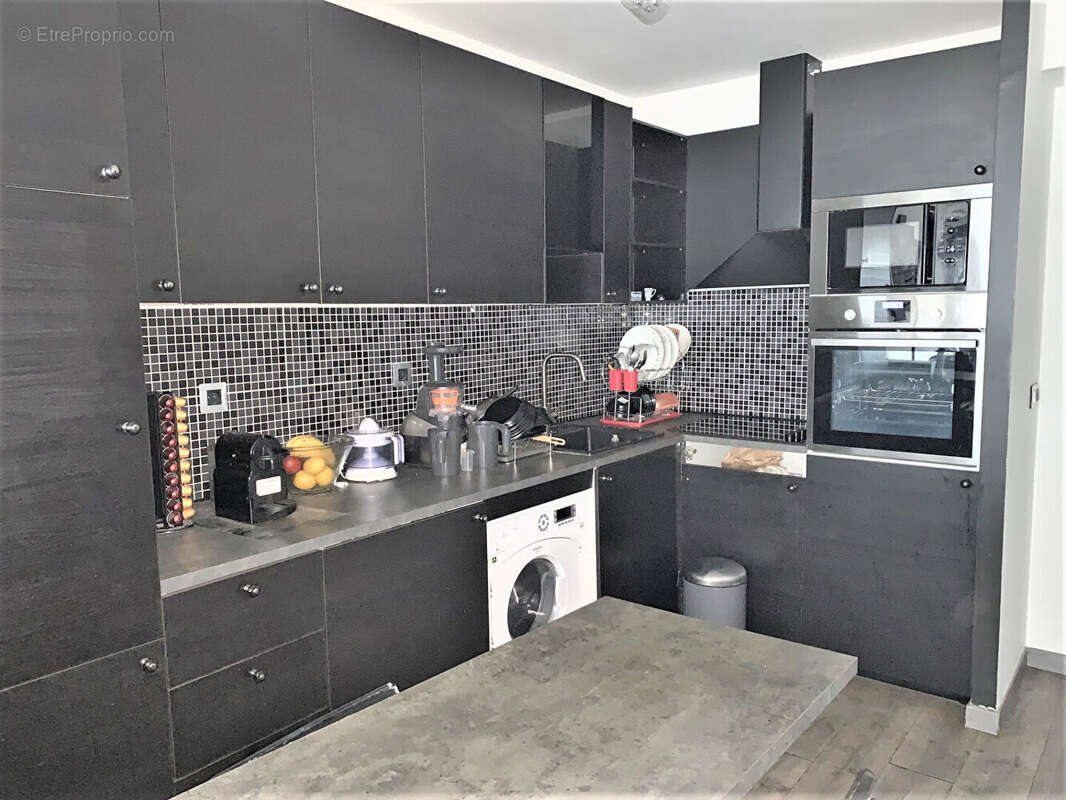 Appartement à vendre, 50m², Courbevoie