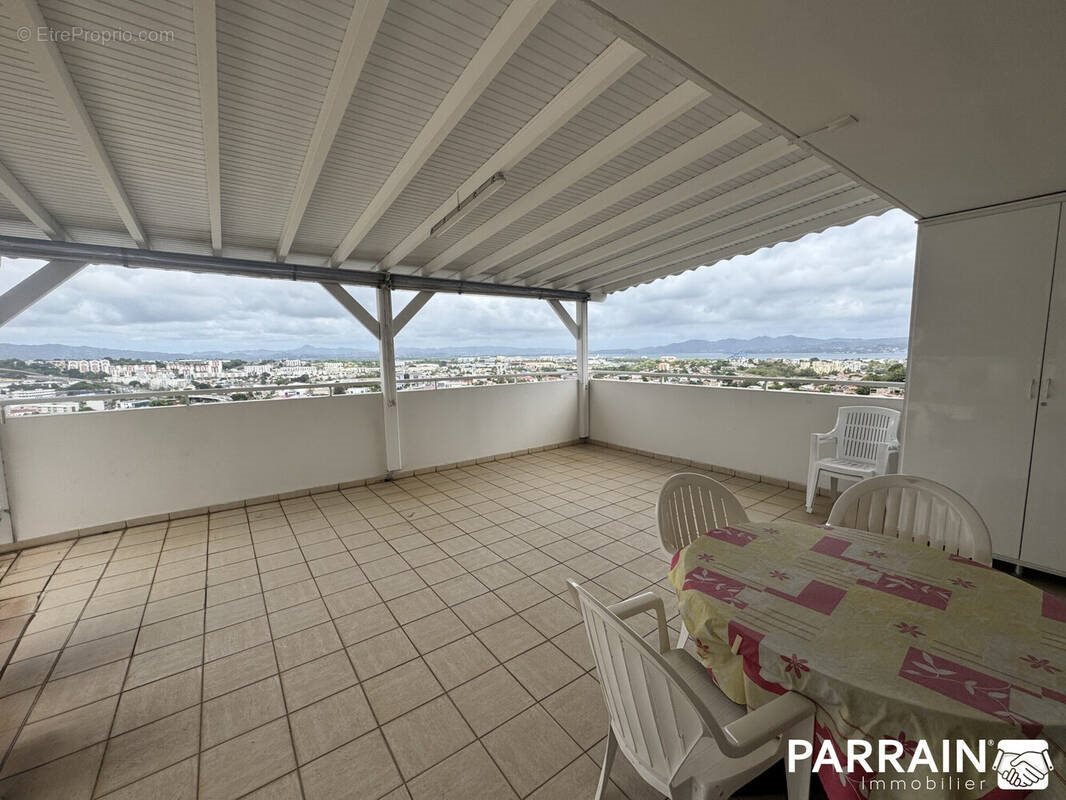Appartement à vendre, 97m², Fort-de-France