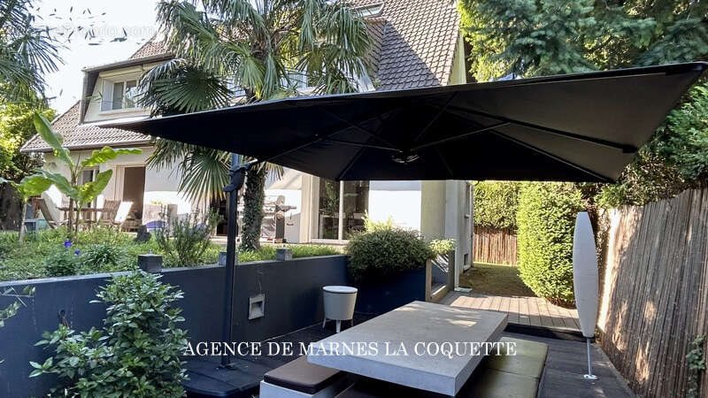 Maison à vendre, 230m², Saint-Cloud