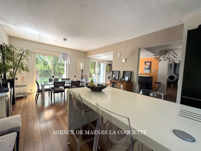 Maison à vendre, 230m², Saint-Cloud