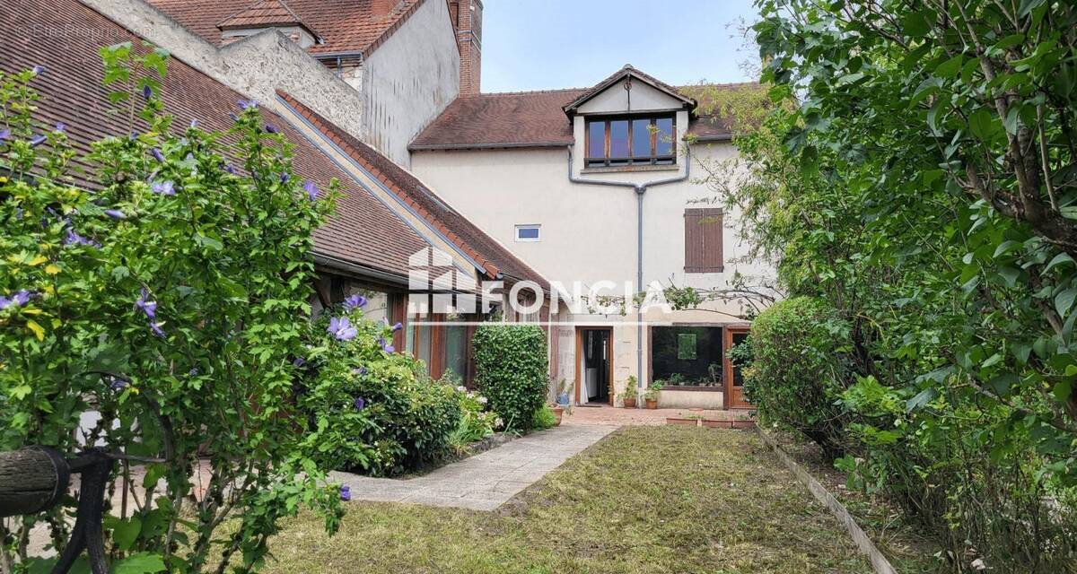 Maison à vendre, 222m², Briare