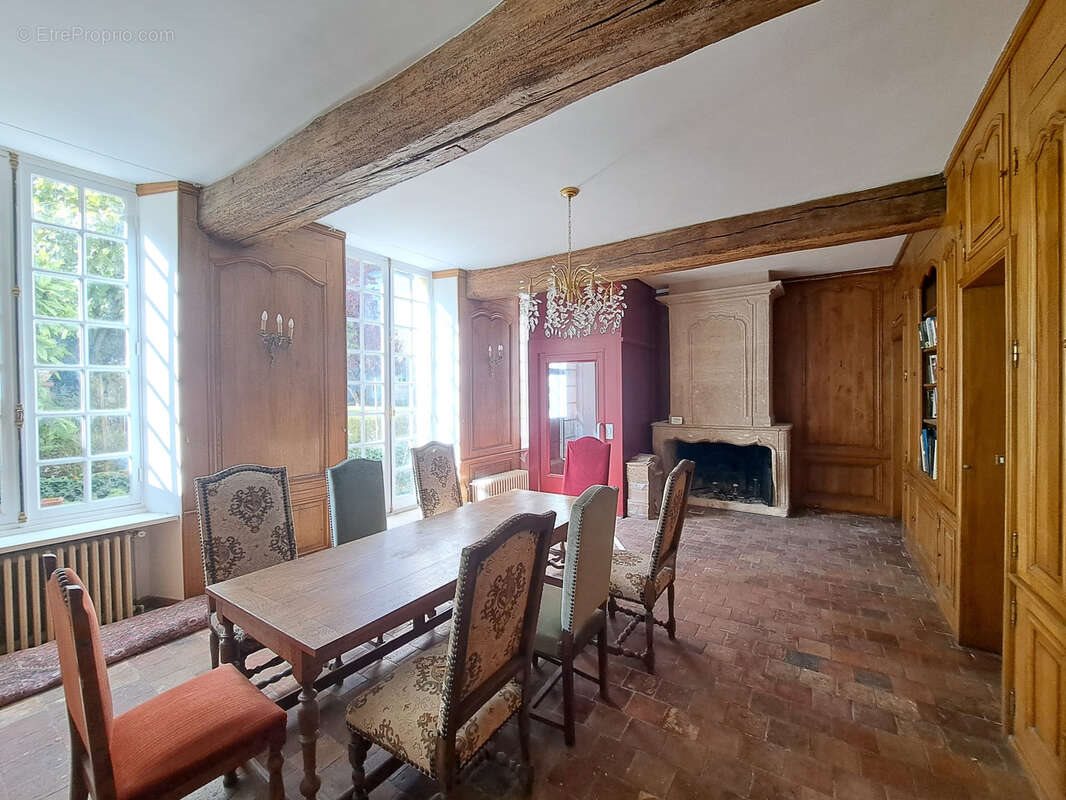 Maison à vendre, 234m², Senlis