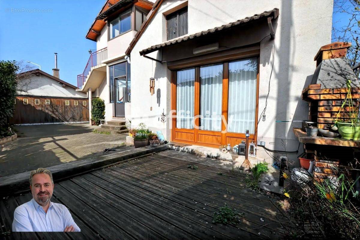 Appartement à vendre, 81m², Vénissieux