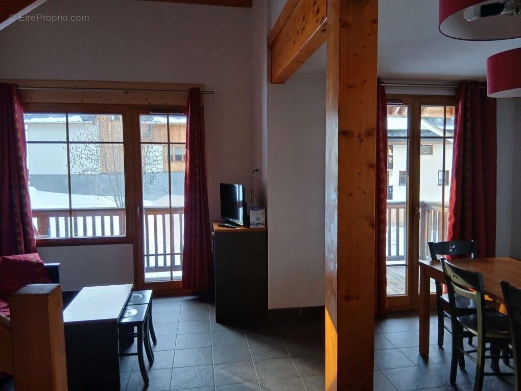 Appartement à vendre, 67m², Saint-Colomban-des-Villards