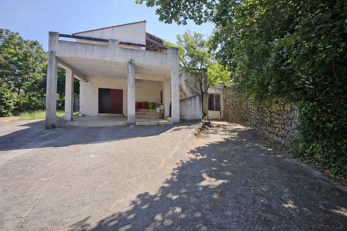 Maison à vendre, 200m², Aubagne