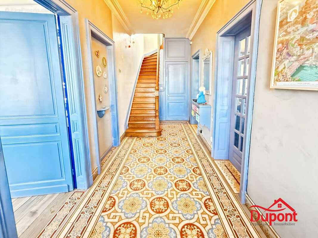 Maison à vendre, 228m², Thiant