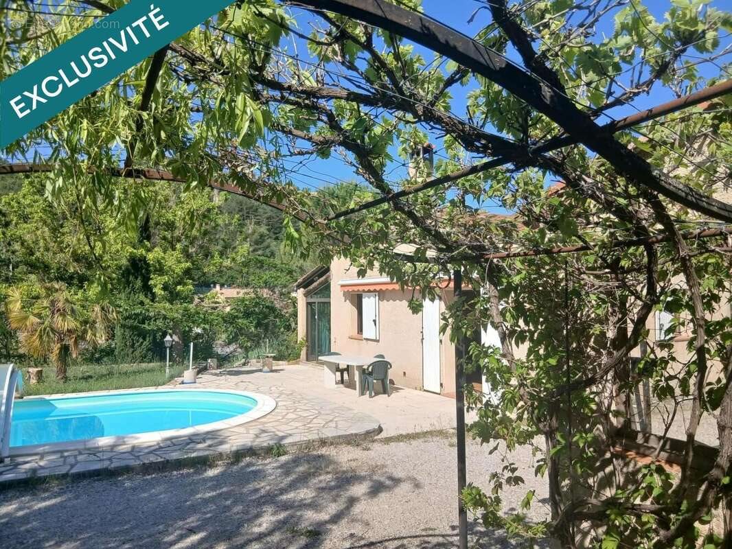 Maison à vendre, 100m², Riez