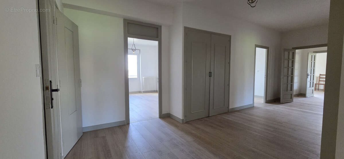Appartement à vendre, 150m², Lubersac