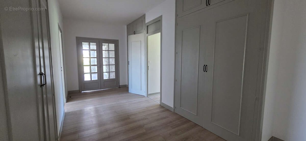 Appartement à vendre, 150m², Lubersac