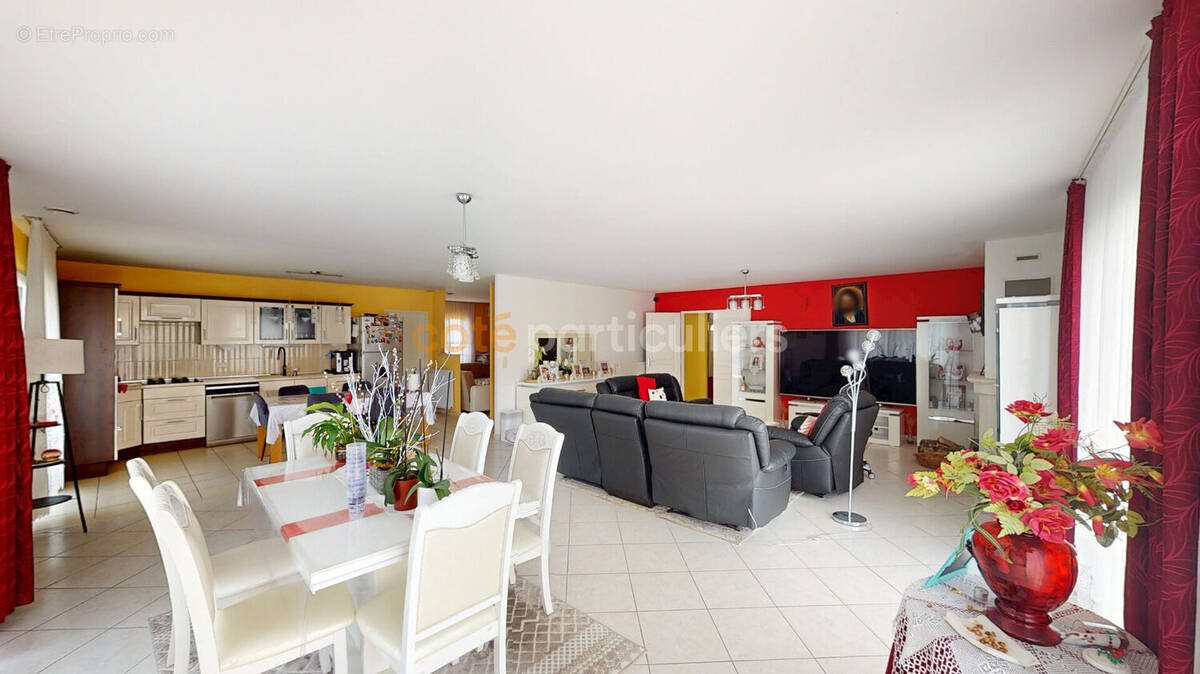 Maison à vendre, 198m², Mortagne-sur-Sèvre