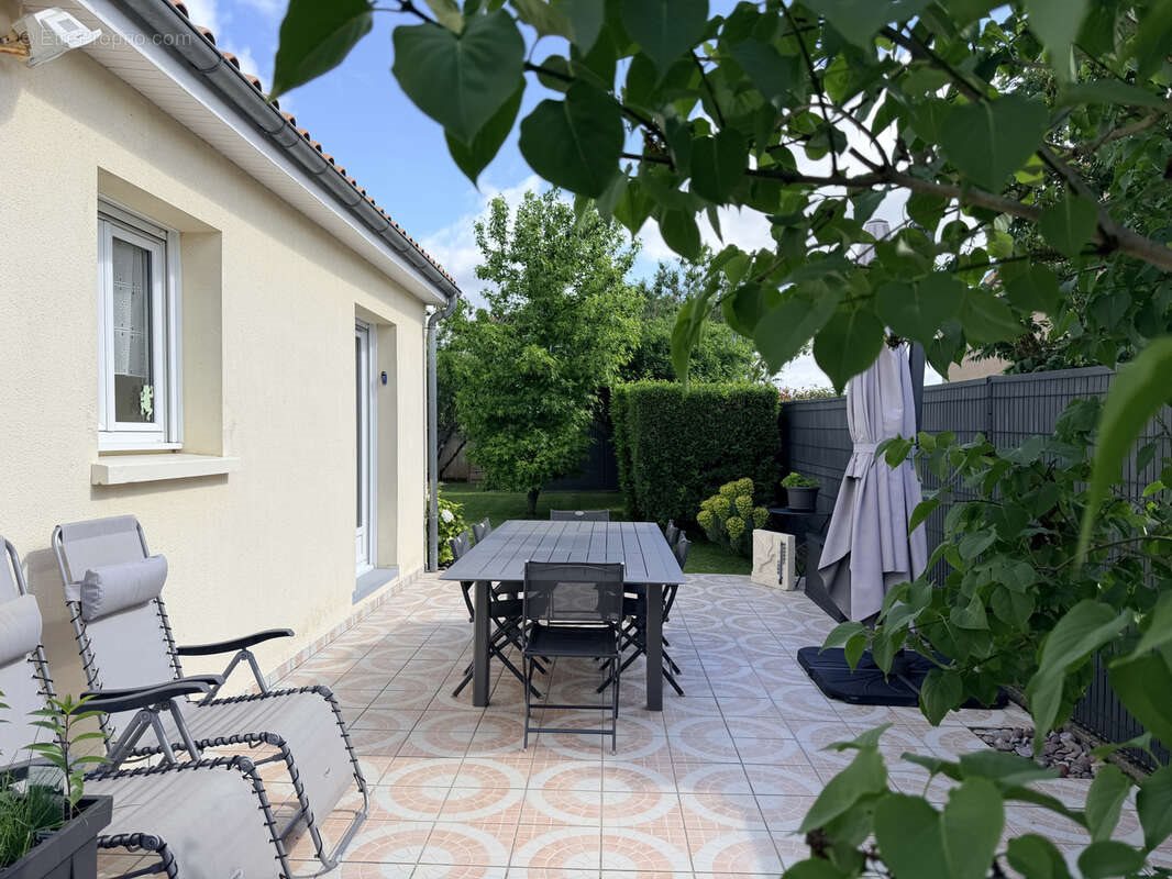 Maison à vendre, 93m², Buxerolles