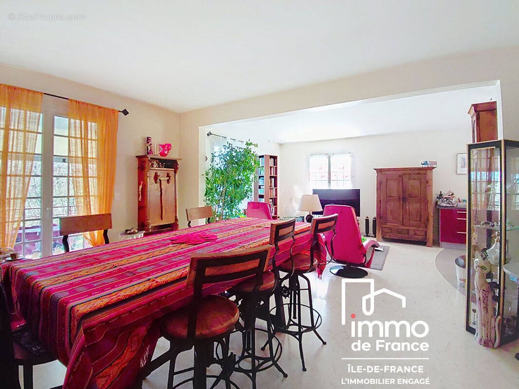 Maison à vendre, 234m², Bonneval