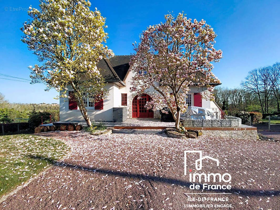Maison à vendre, 234m², Bonneval