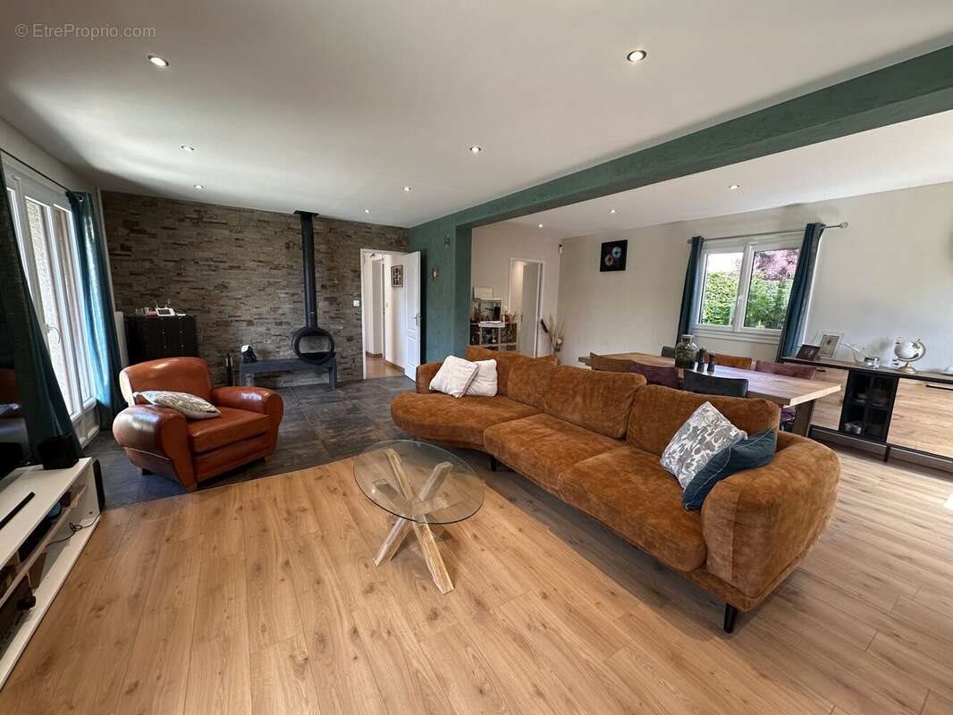 Maison à vendre, 137m², Canteleu