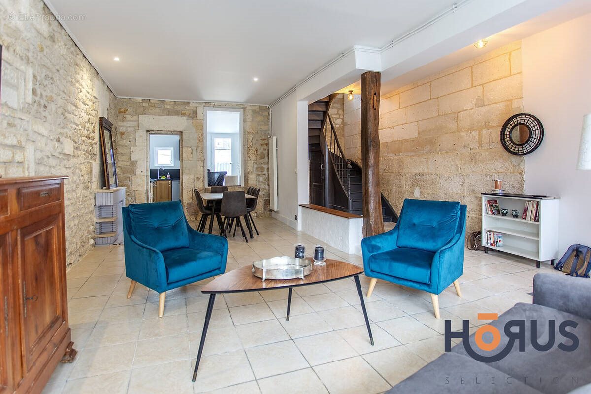 Maison à vendre, 151m², Ruelle-sur-Touvre
