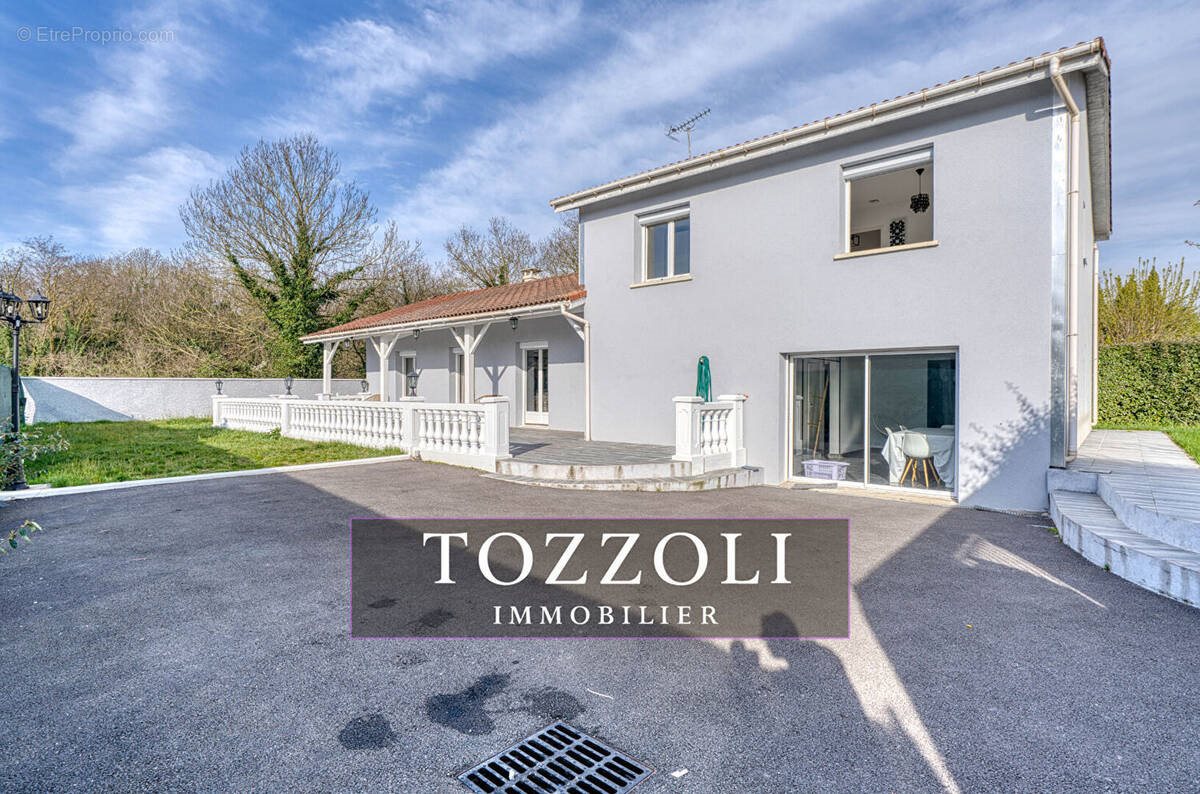 Maison à vendre, 175m², L'Isle-d'Abeau