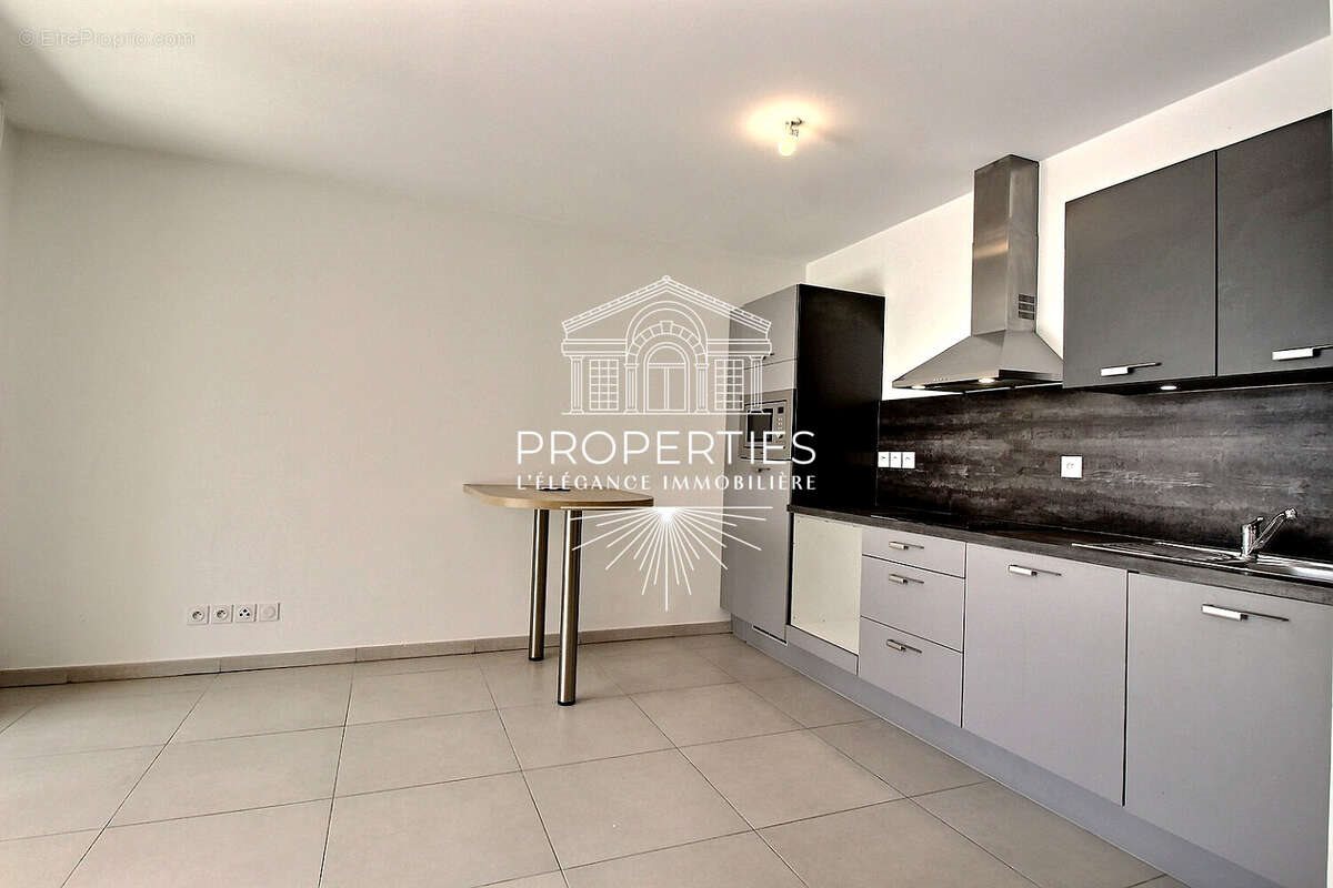 Appartement à vendre, 42m², Bormes-les-Mimosas
