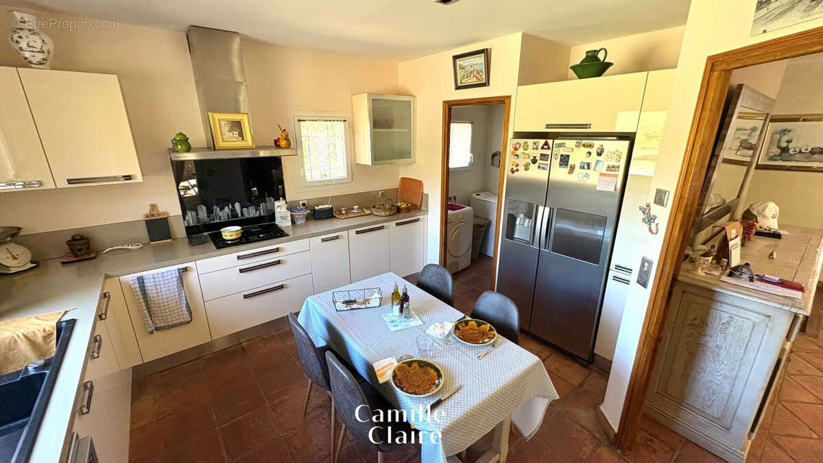 Maison à vendre, 140m², Saint-Savournin