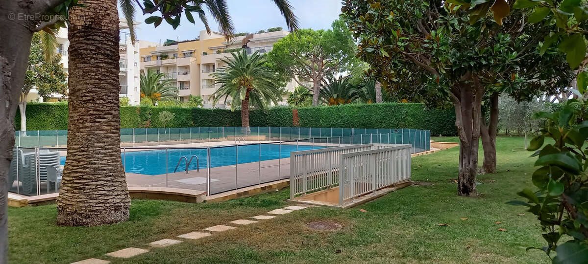 Appartement à vendre, 66m², Cagnes-sur-Mer