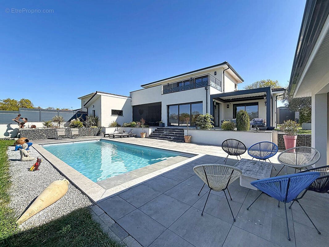Maison à vendre, 158m², Meximieux