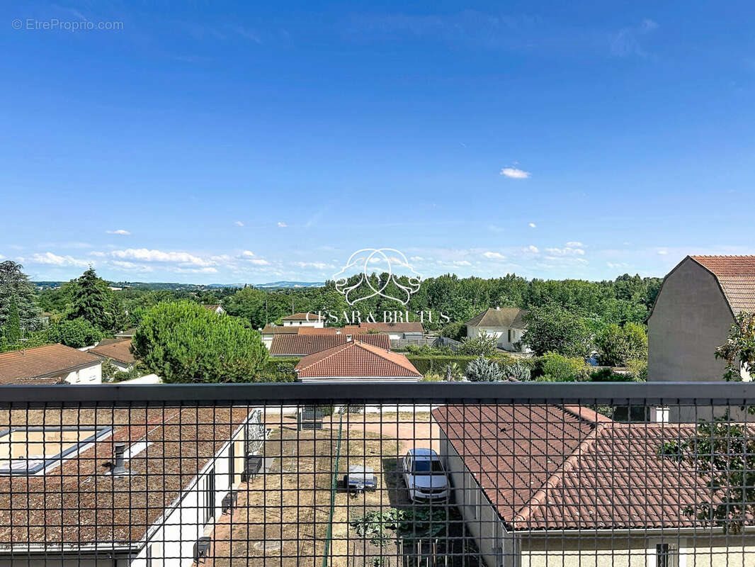 Appartement à vendre, 65m², Roanne
